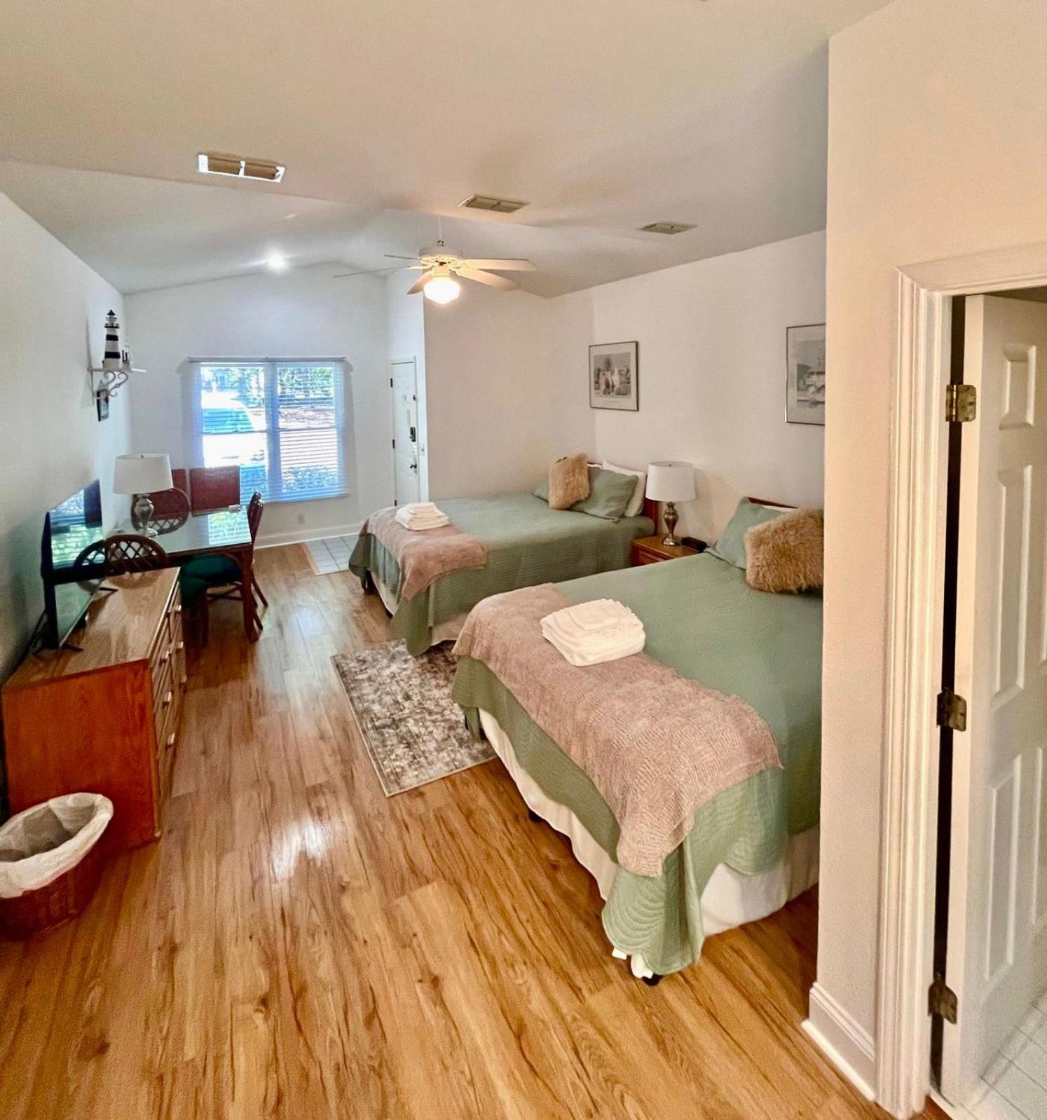Beautiful Newly Remodeled Mini Suite At Sea Trail Resort サンセット・ビーチ エクステリア 写真